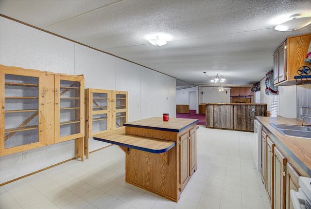 102 County Road 2194 Road W, Cleveland, TX 77327