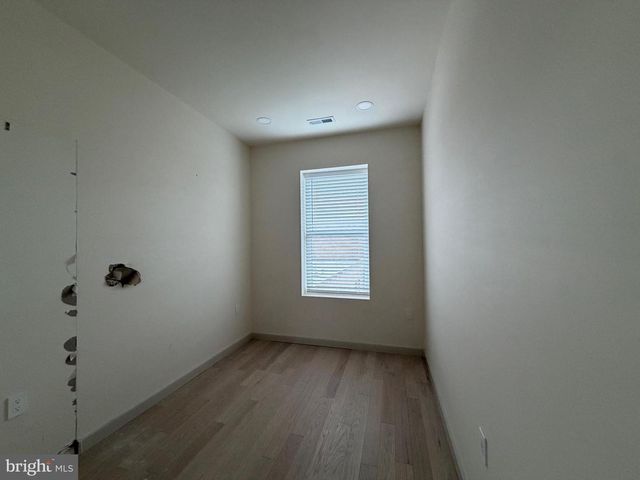 3323 SHERMAN AVE NW, Washington, DC 20010