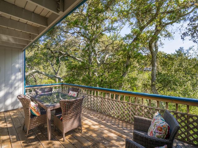 3518 Dover Drive, Santa Cruz, CA 95065