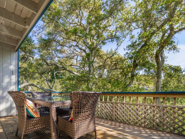 3518 Dover Drive, Santa Cruz, CA 95065