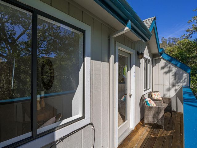 3518 Dover Drive, Santa Cruz, CA 95065