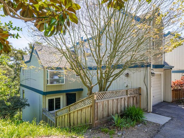 3518 Dover Drive, Santa Cruz, CA 95065