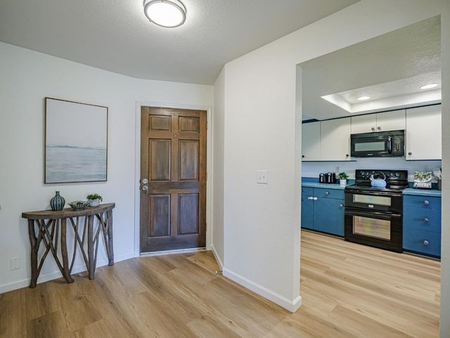 3518 Dover Drive, Santa Cruz, CA 95065