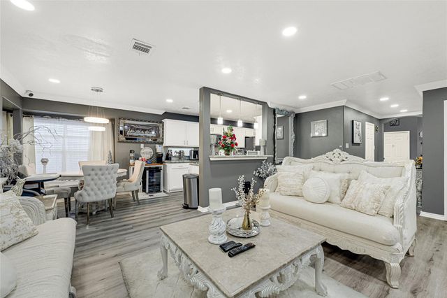 22214 Queenbury Hills Drive, Houston, TX 77073