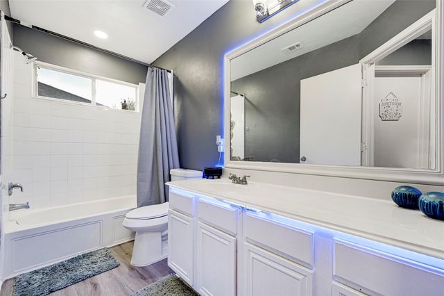 22214 Queenbury Hills Drive, Houston, TX 77073