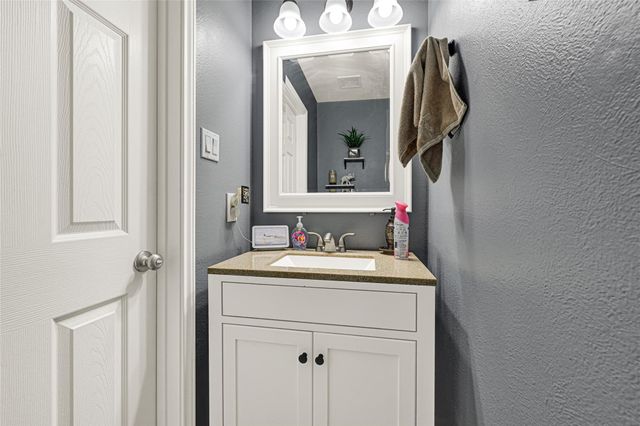 22214 Queenbury Hills Drive, Houston, TX 77073