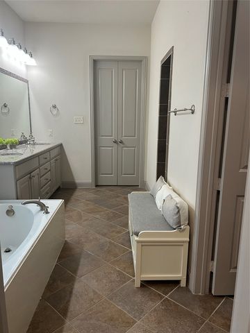 4017 Shady Forge Trail, Arlington, TX 76005