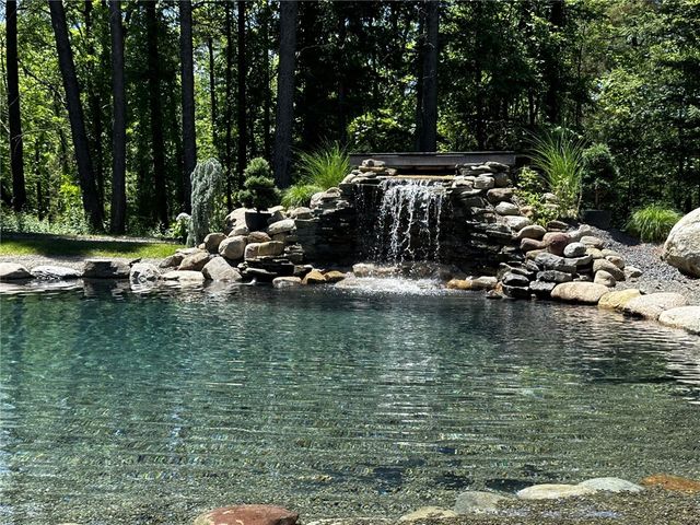 7 Highland Estates Drive, Penfield, NY 14450