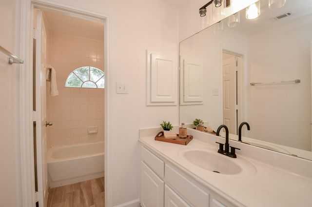 16630 Innisbrook Drive, Houston, TX 77095