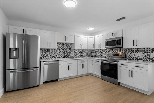 749 QUAIL HOLLOW DRIVE, Orlando, FL 32825