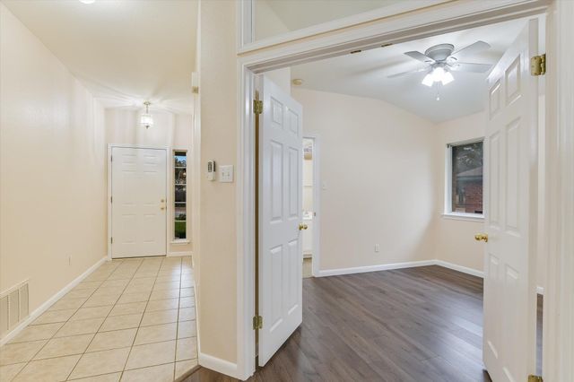 1223 Darless DR, Cedar Park, TX 78613