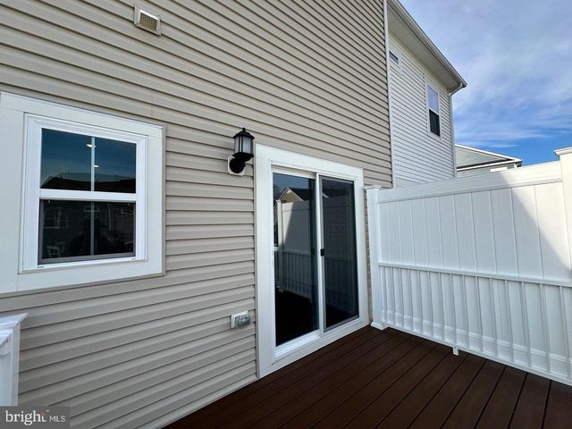 5556 MARKSBURG PL, White Plains, MD 20695