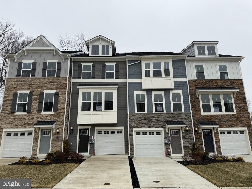 5556 MARKSBURG PL, White Plains, MD 20695