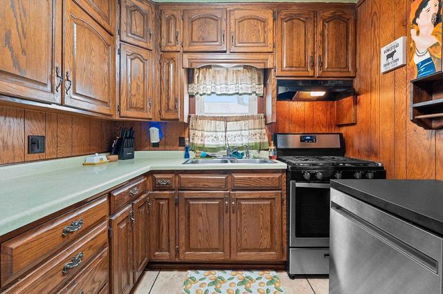 420 NORTHERN AVENUE, Green Bay, WI 54303