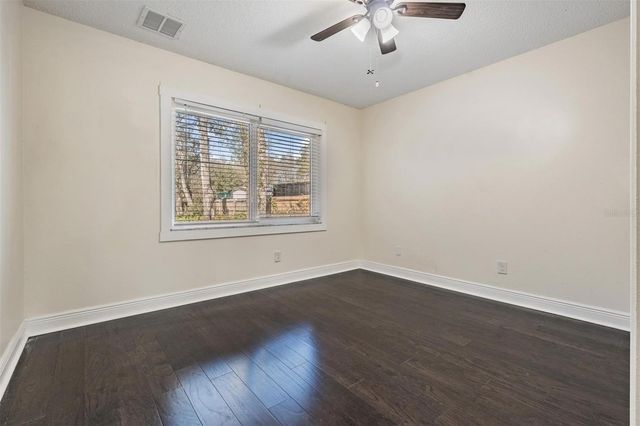 4007 HUDSON LANE, Tampa, FL 33618