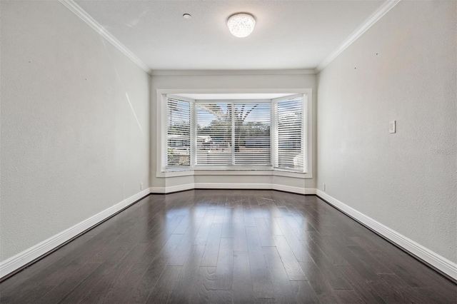 4007 HUDSON LANE, Tampa, FL 33618