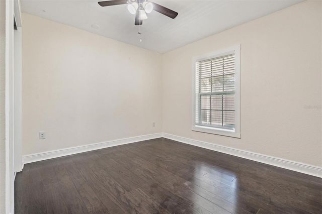 4007 HUDSON LANE, Tampa, FL 33618