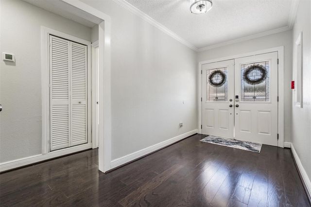 4007 HUDSON LANE, Tampa, FL 33618