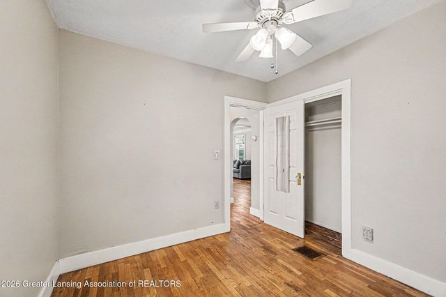 2515 Harding Avenue, Lansing, MI 48910