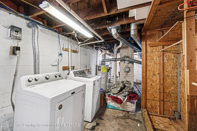2515 Harding Avenue, Lansing, MI 48910
