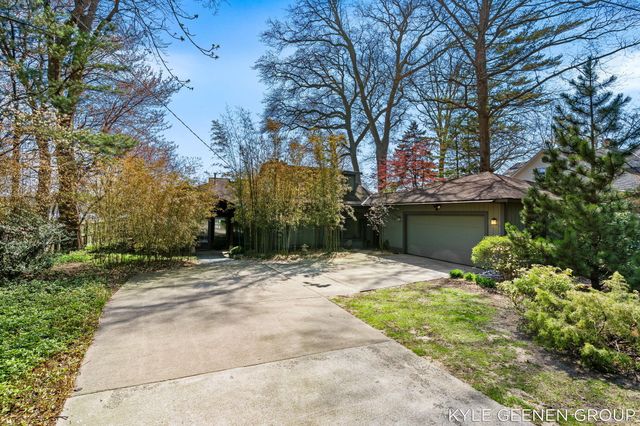 1140 Marigold Lane, Park Twp, MI 49424