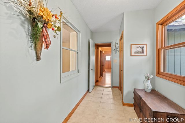 1140 Marigold Lane, Park Twp, MI 49424