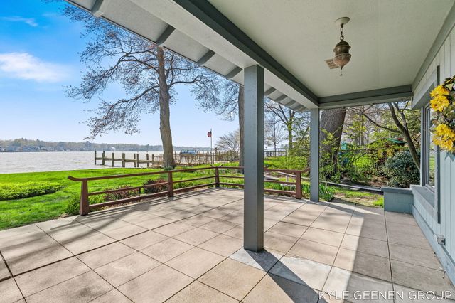 1140 Marigold Lane, Park Twp, MI 49424