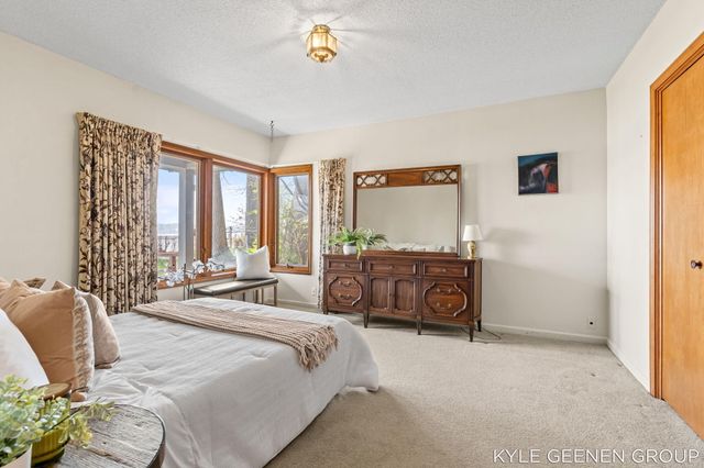 1140 Marigold Lane, Park Twp, MI 49424