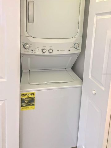 5440 KENSINGTON STREET, Sarasota, FL 34232