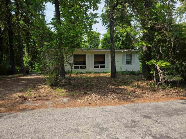 76 Hiawatha Drive, Cherokee Village, AR 72529