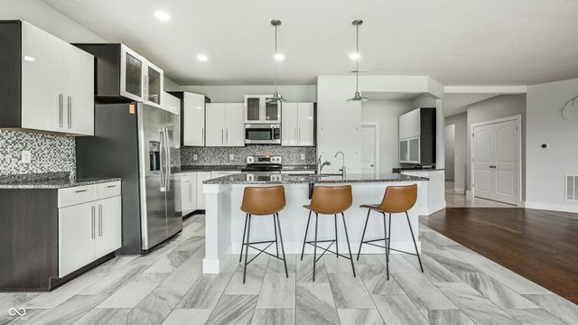 8906 Banner Drive, Brownsburg, IN 46112