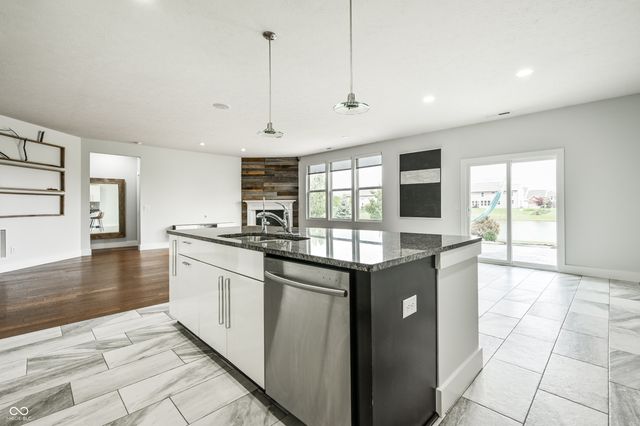 8906 Banner Drive, Brownsburg, IN 46112