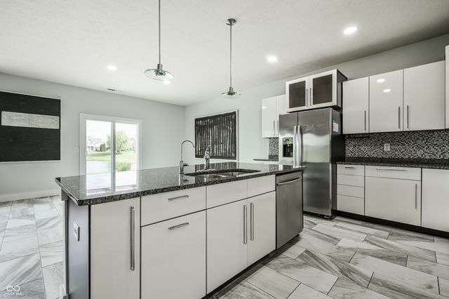 8906 Banner Drive, Brownsburg, IN 46112