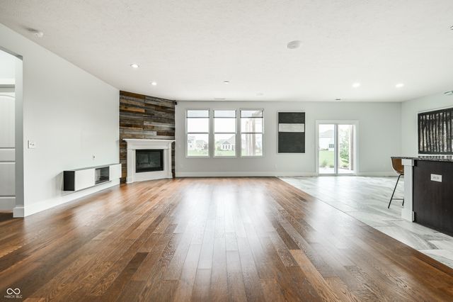 8906 Banner Drive, Brownsburg, IN 46112