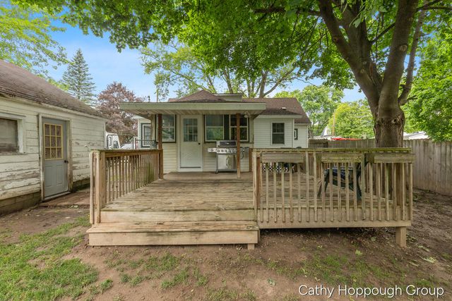 915 Branch Street, Ionia, MI 48846