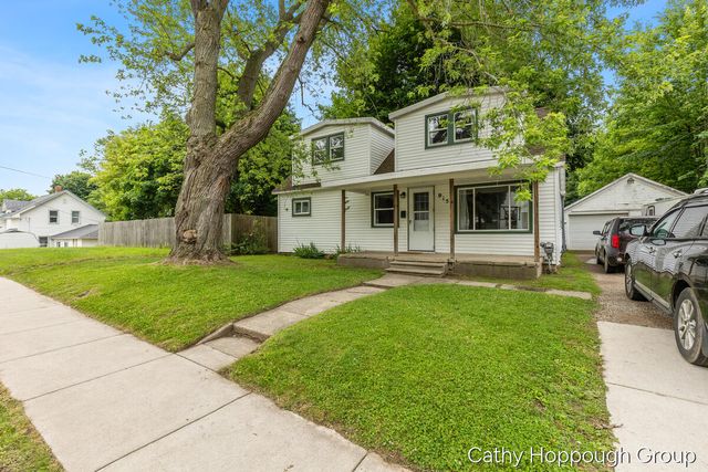 915 Branch Street, Ionia, MI 48846