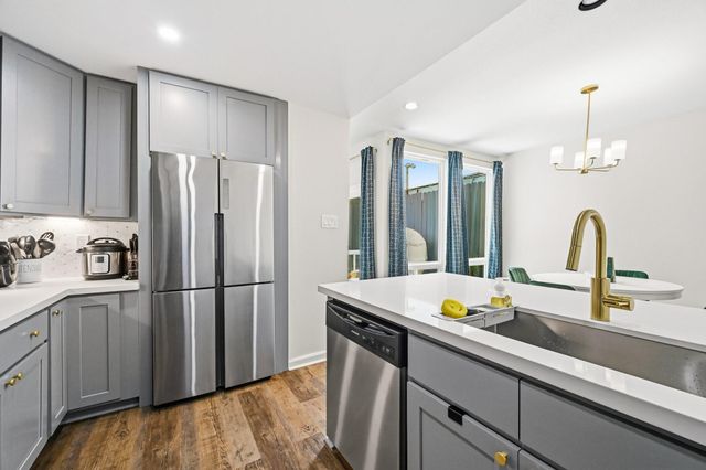 1116 Bering Drive 25, Houston, TX 77057