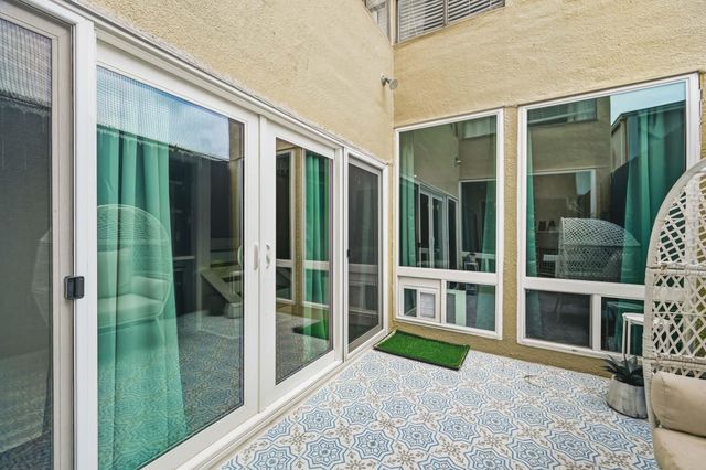 1116 Bering Drive 25, Houston, TX 77057