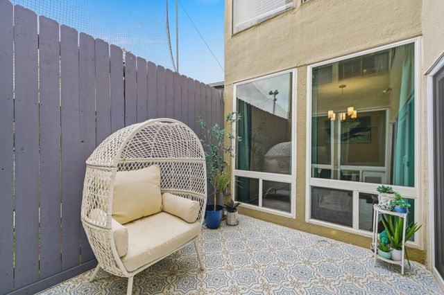 1116 Bering Drive 25, Houston, TX 77057
