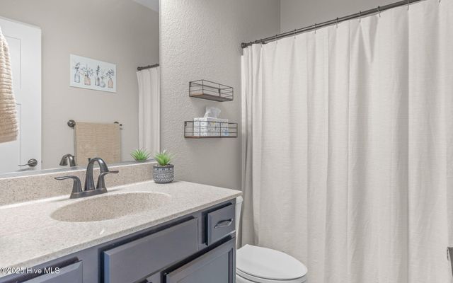 140 Moyock Landing Drive, Moyock, NC 27958