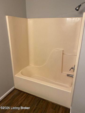 2022 W Main St, Louisville, KY 40203