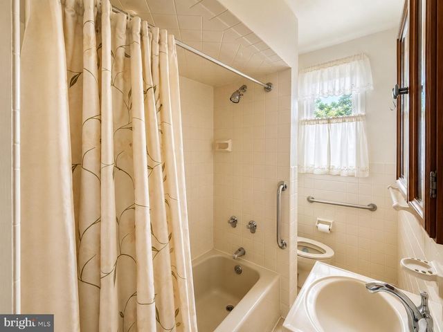 1212 ADELINE ST, Trenton, NJ 08610