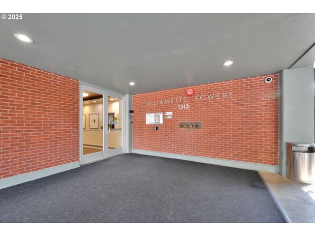 1313 LINCOLN St 1005, Eugene, OR 97401