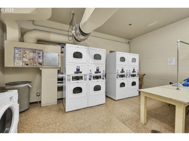 1313 LINCOLN St 1005, Eugene, OR 97401