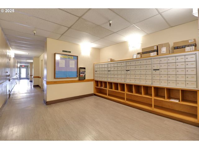 1313 LINCOLN St 1005, Eugene, OR 97401