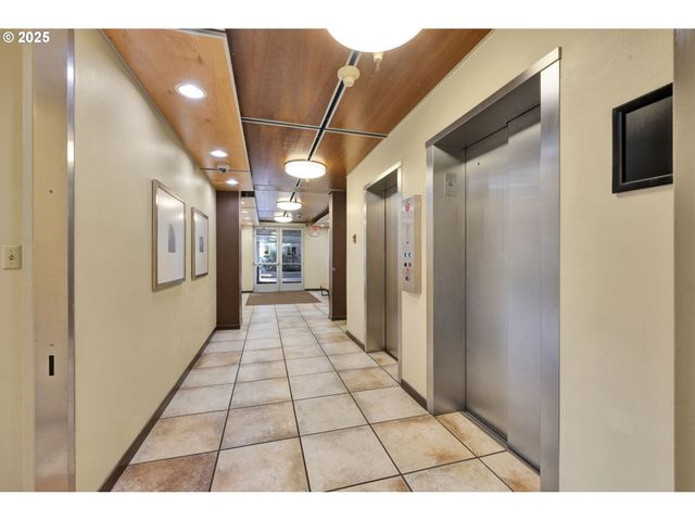 1313 LINCOLN St 1005, Eugene, OR 97401