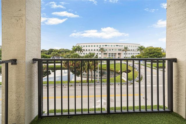 8265 NW 41st Street C202, Doral, FL 33166