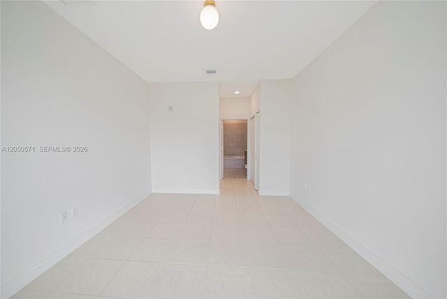 8265 NW 41st Street C202, Doral, FL 33166