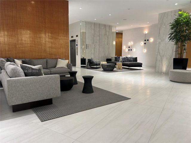 17550 Collins 1604, Sunny Isles Beach, FL 33160