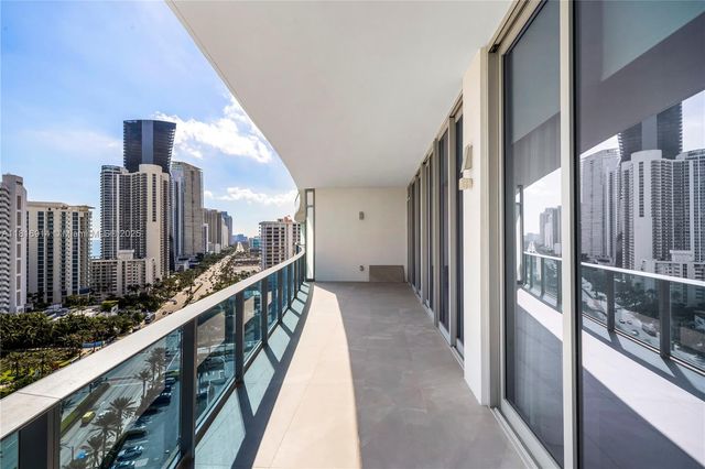 17550 Collins 1604, Sunny Isles Beach, FL 33160